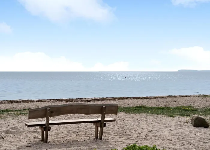 Lovely In Bjert With Kitchen Hébergement de vacances Binderup Strand
